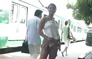 Lussuriosi rossa video amatoriali italiani xxx donna seduce il suo fidanzato in un appassionato cazzo con il suo