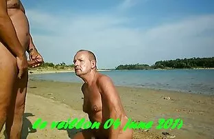 Le scarpe col tacco alto spagnole creano la pioggia dorata porno gratis amatoriale italiano dopo un forte colpo