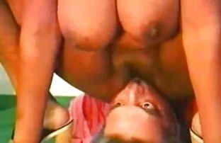 Busty porno porno tube amatoriale star preparatevi per il sesso