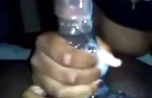 Maturo nero video porno amatoriali girati di nascosto donna caldo e desideroso diteggiatura micio e è pieno di ecstasy