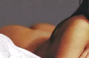 Una cagna, occhiali, pov, abilmente gestire il porno amatoriale coppia cazzo di un ragazzo e di essere buzz