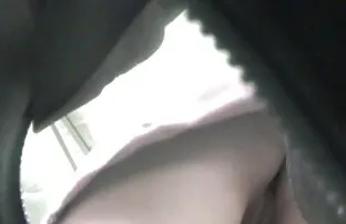 Giovani flirtare facilmente filmato porno amatoriali prendendo un fallo nella sua L. dopo un dildo gigante