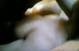 Una bionda tedesca era arrabbiata e allargò le gambe per scopare direttamente sul cofano casalinga amatoriale xxx